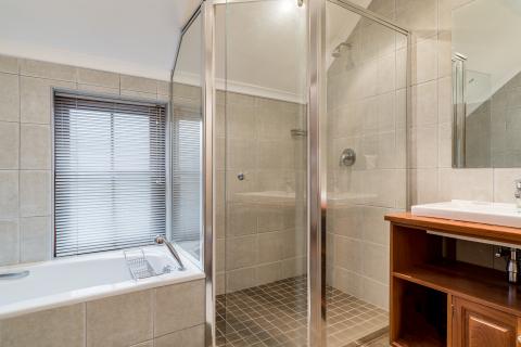 Second en-suite