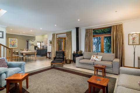 Open plan lounge, De Zalze Winelands Golf Estate